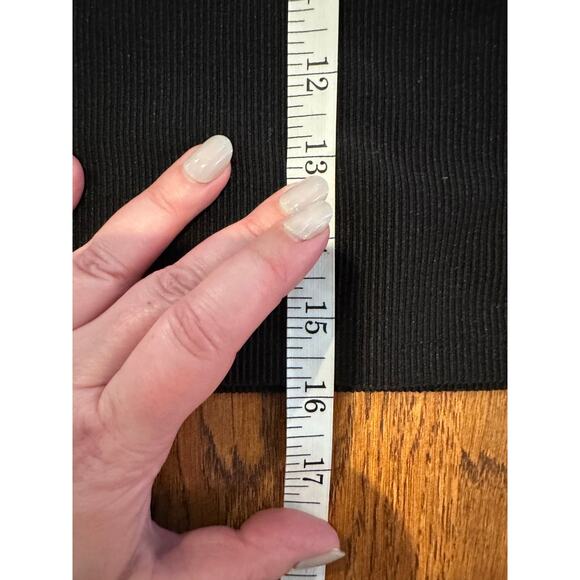 Anthropologie Cropped Mock Neck Ribbed Top Black Size S Sleek Minimalist Style - Picture 5 of 6